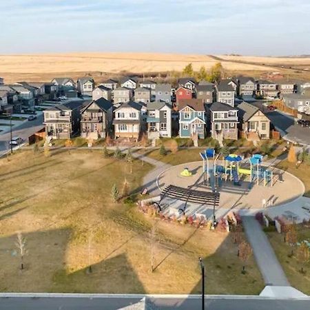 Cozy Suites In Calgary Area Balzac ภายนอก รูปภาพ