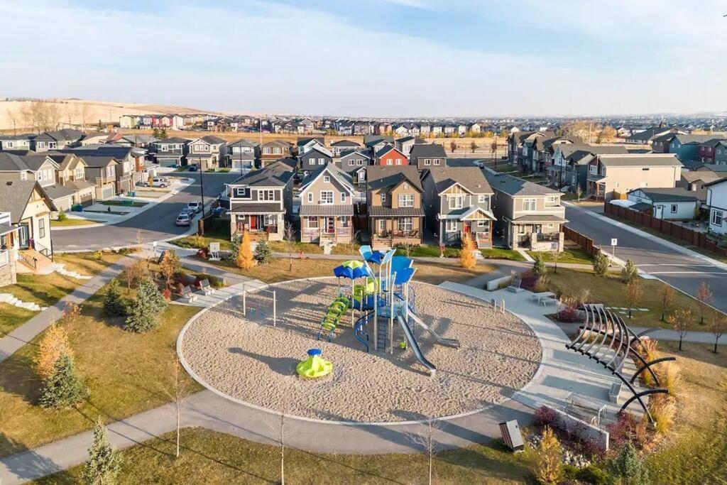 Cozy Suites In Calgary Area Balzac ภายนอก รูปภาพ